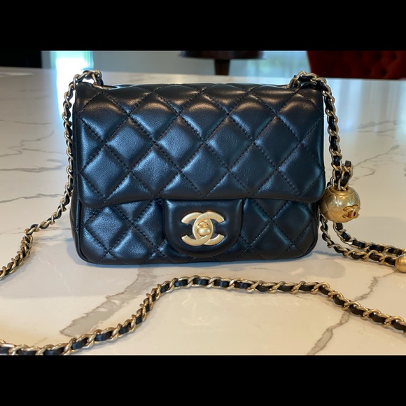 Chanel Pearl Crush Mini - Picture 2 of 15